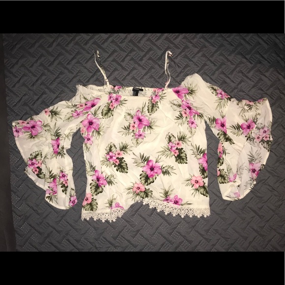 Forever 21 cold shoulder floral bell sleeve small - Picture 3 of 3